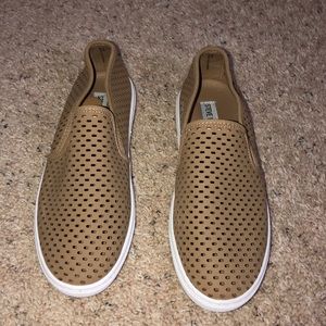 Steve Madden slip-ons